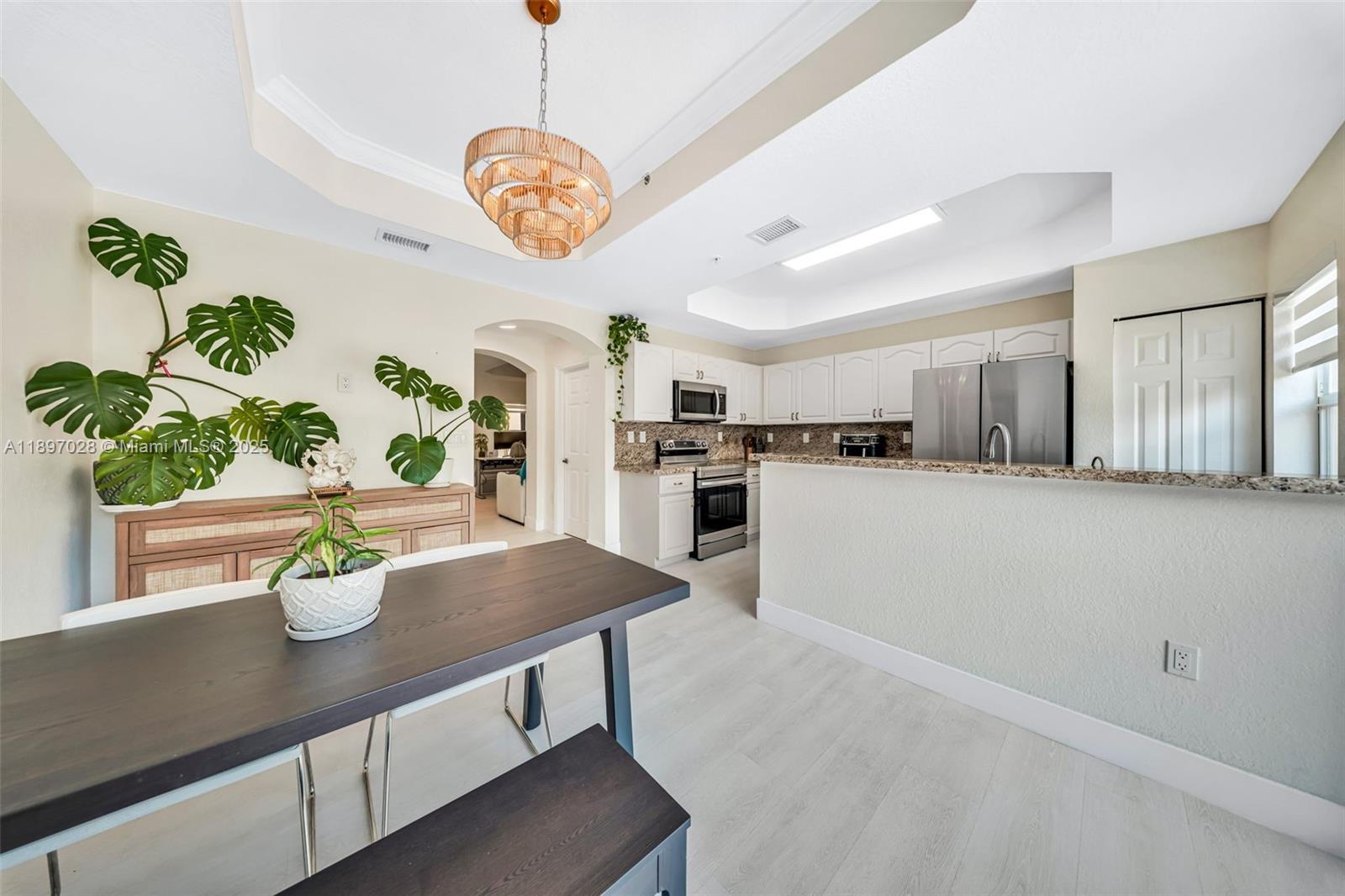 1025 SW 143rd Ave # 1303