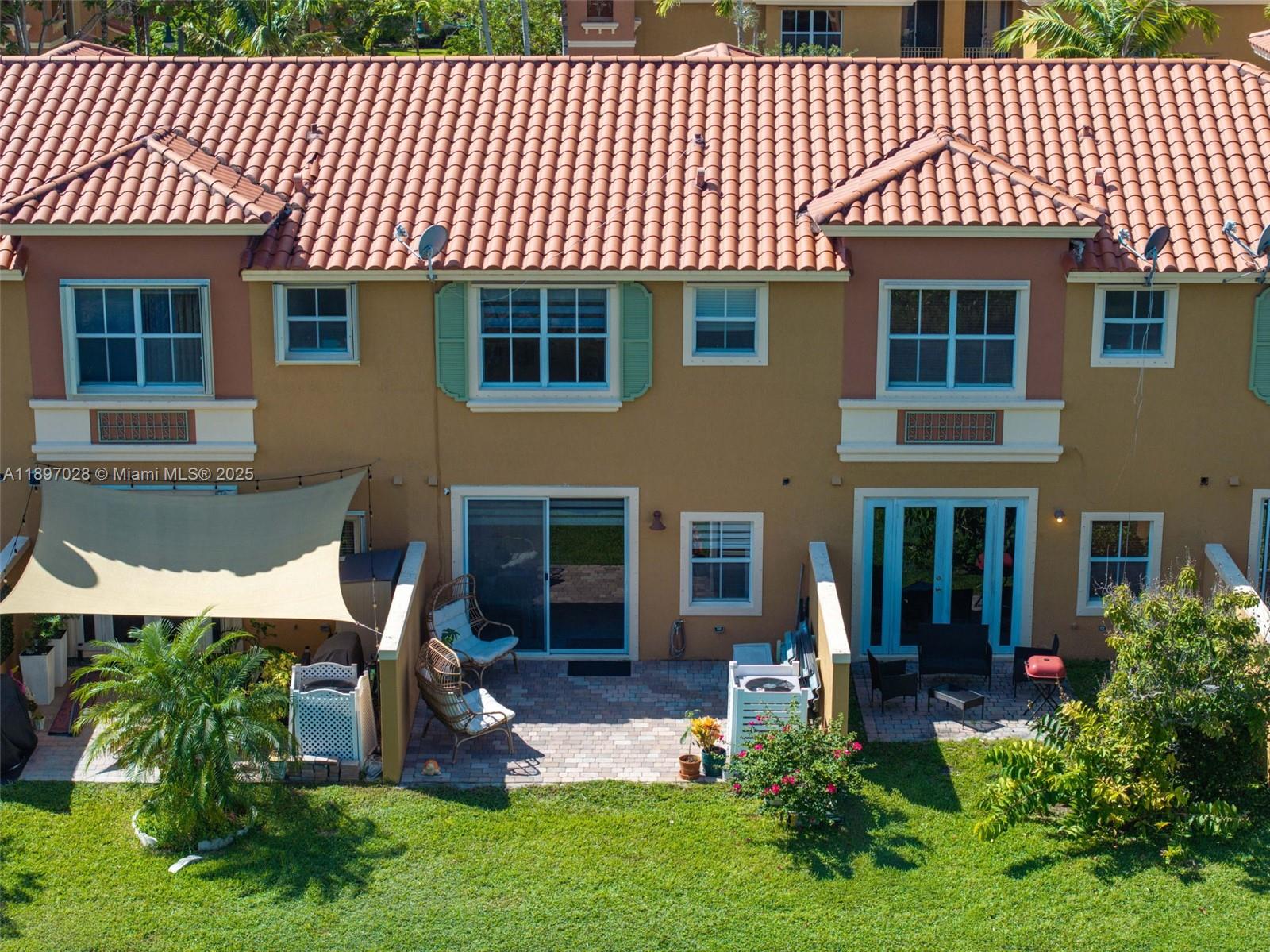 1025 SW 143rd Ave # 1303