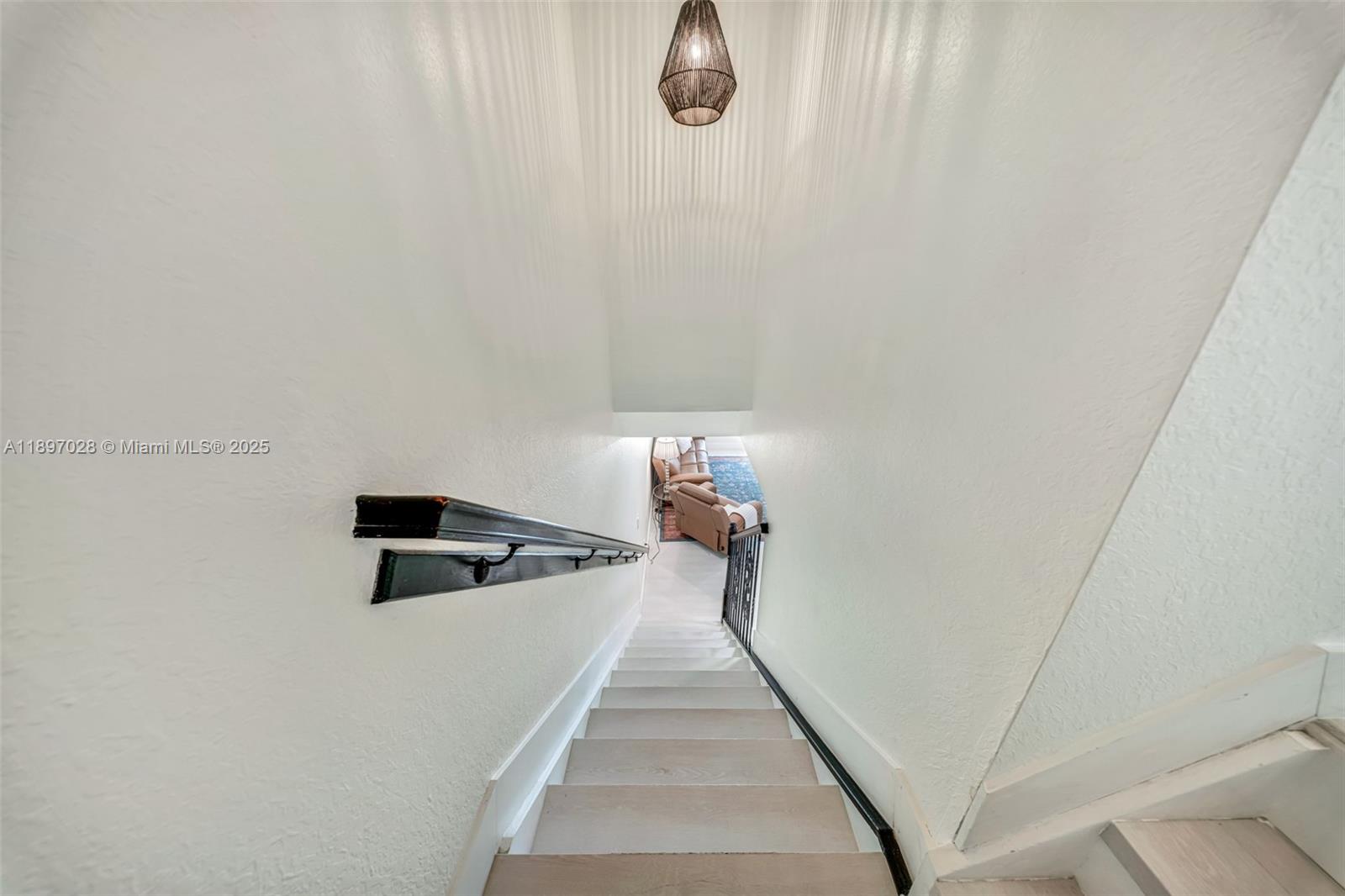 1025 SW 143rd Ave # 1303