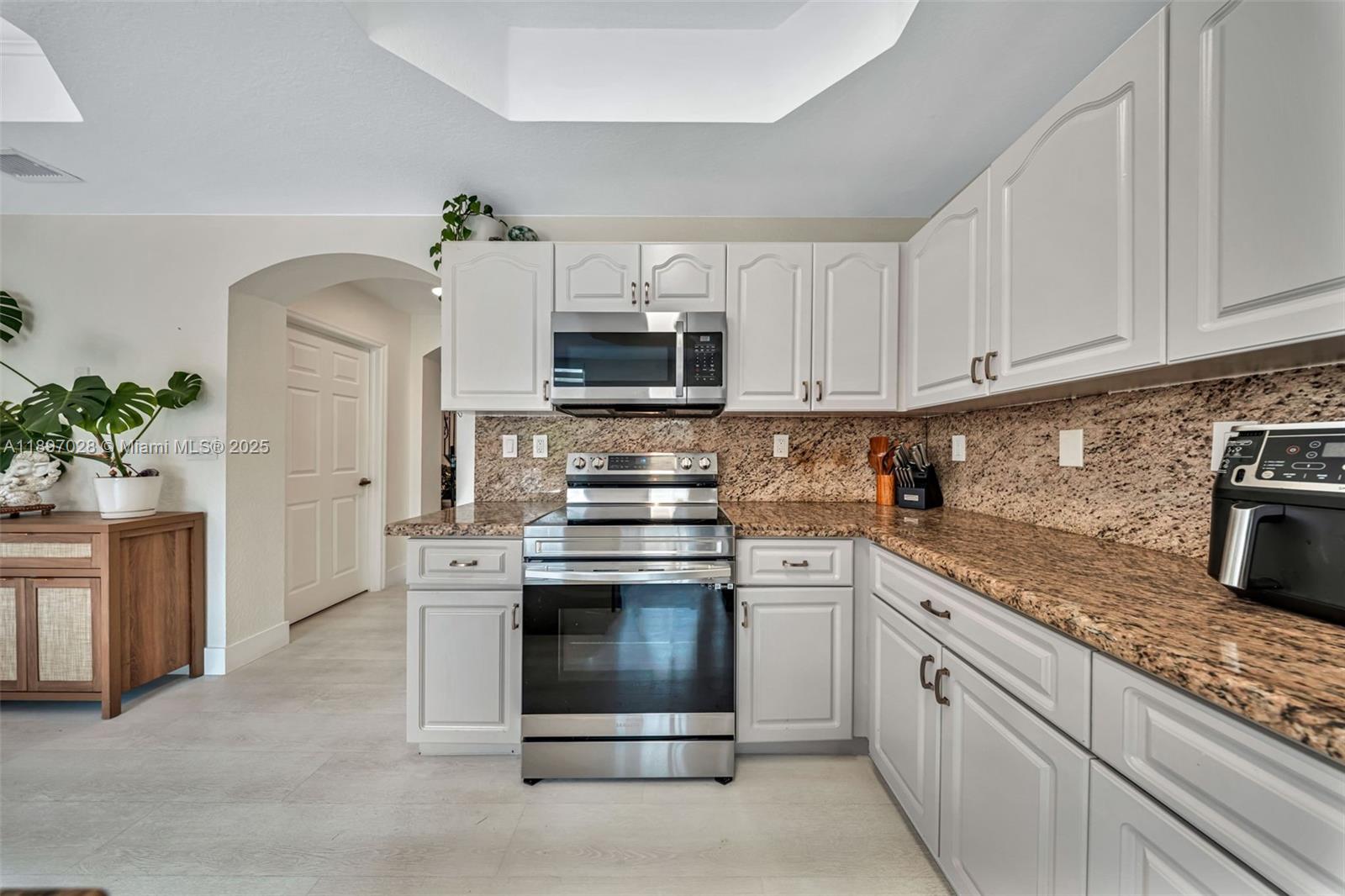 1025 SW 143rd Ave # 1303