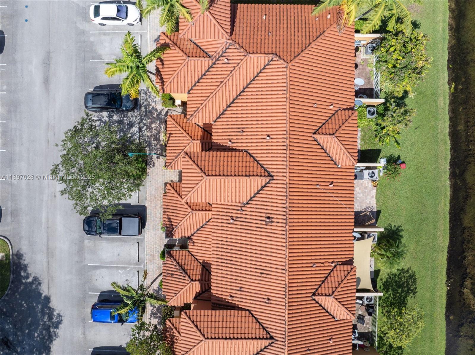 1025 SW 143rd Ave # 1303