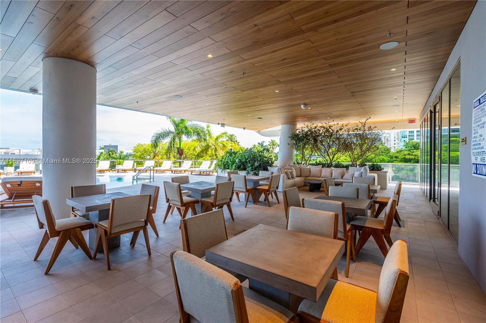 2655 S Bayshore # 1506