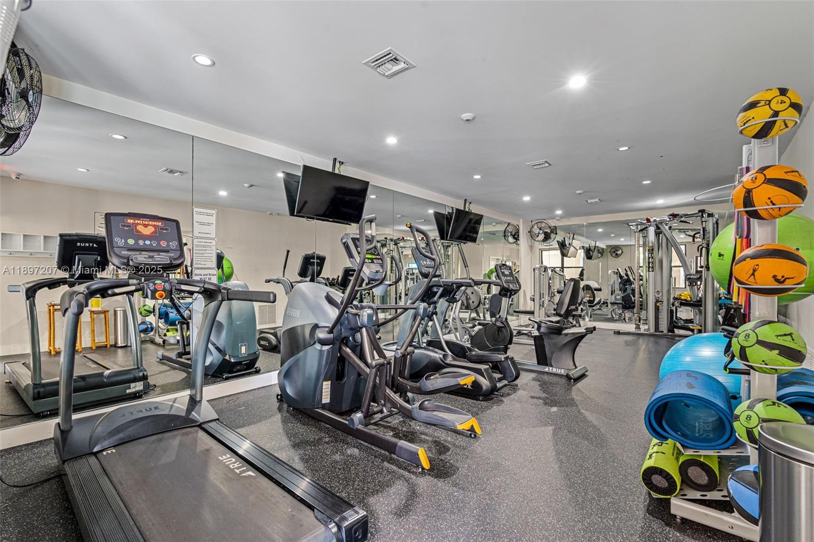 6124 Paradise Point Dr # 6124