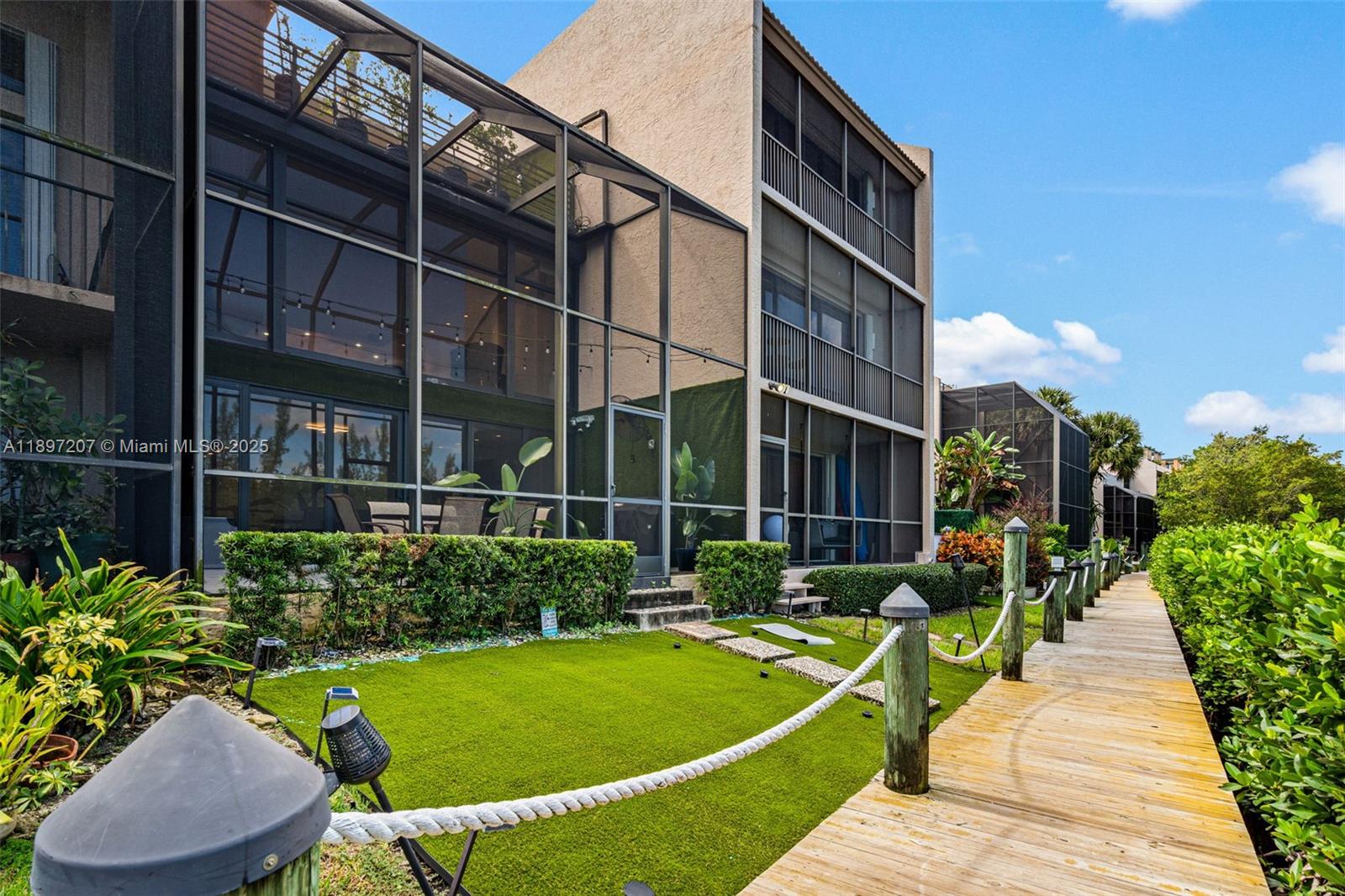 6124 Paradise Point Dr # 6124