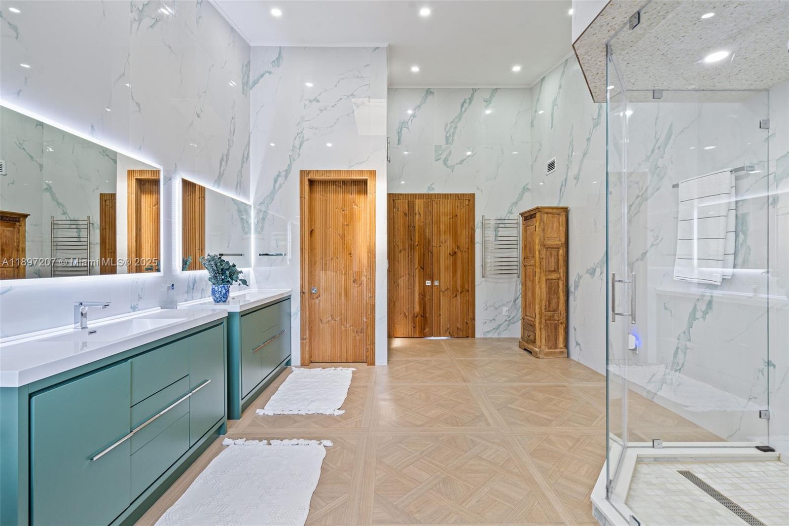 6124 Paradise Point Dr # 6124