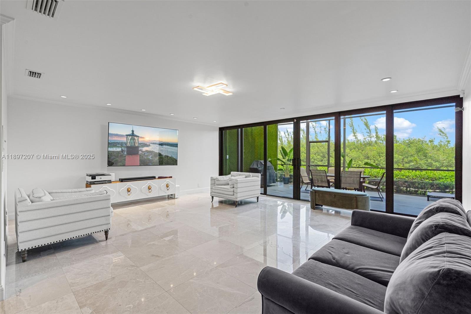 6124 Paradise Point Dr # 6124