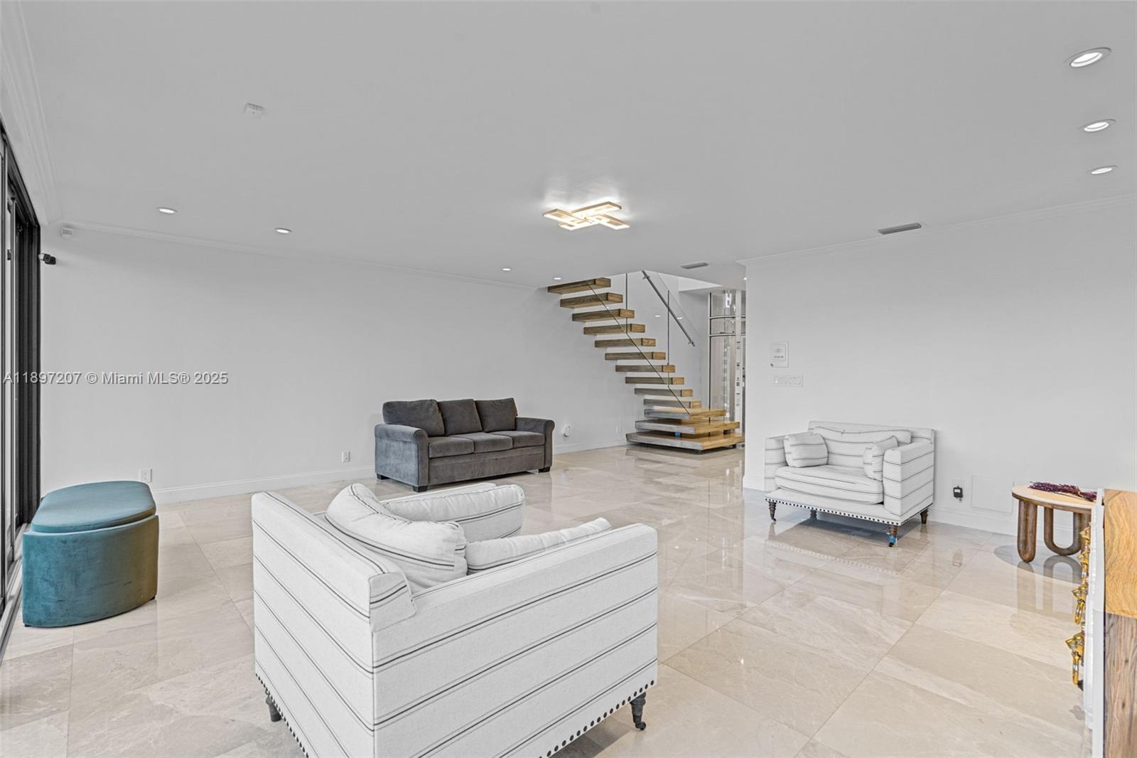 6124 Paradise Point Dr # 6124