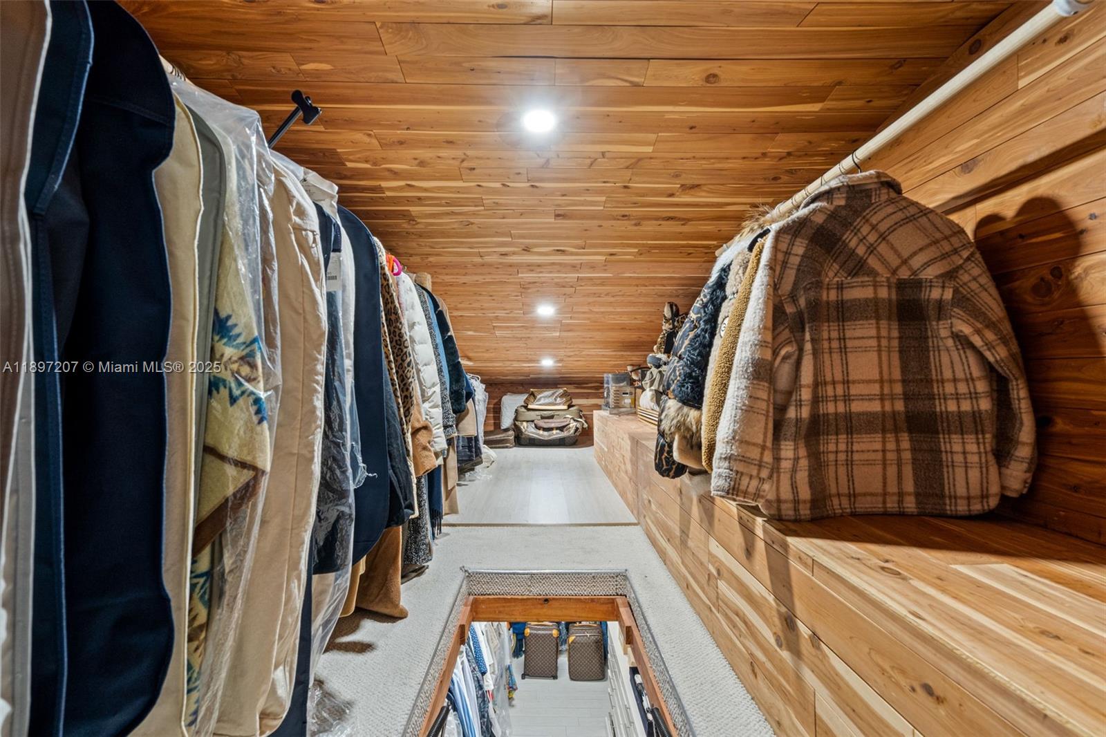 6124 Paradise Point Dr # 6124