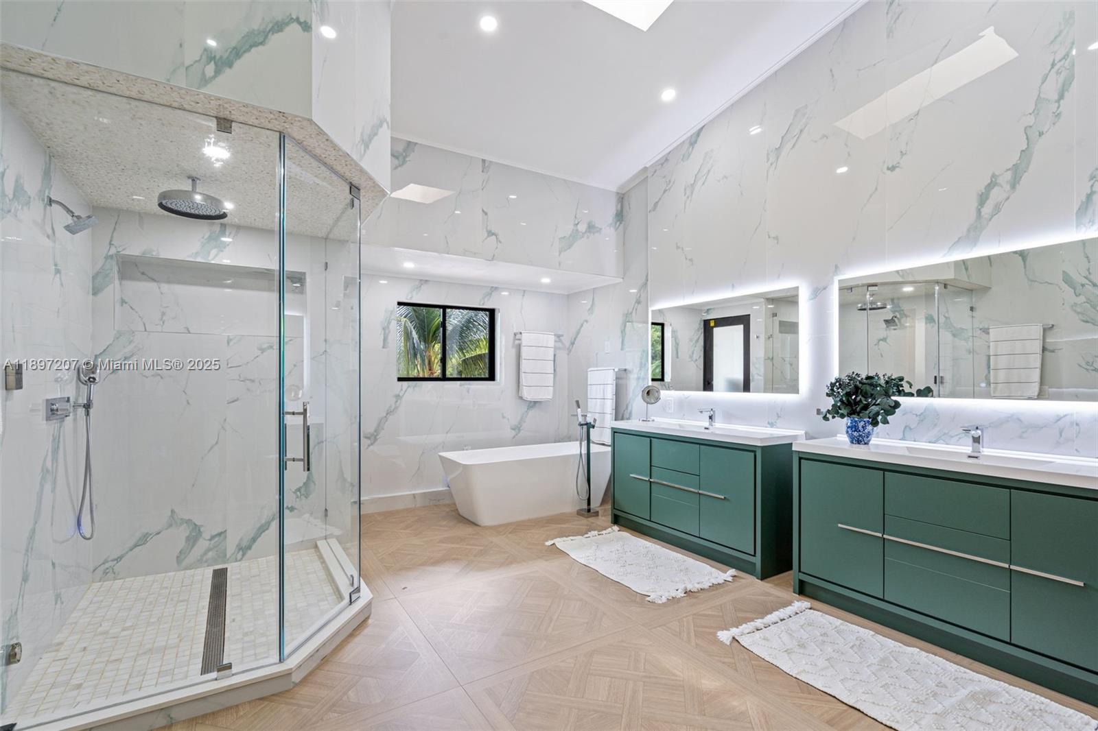 6124 Paradise Point Dr # 6124