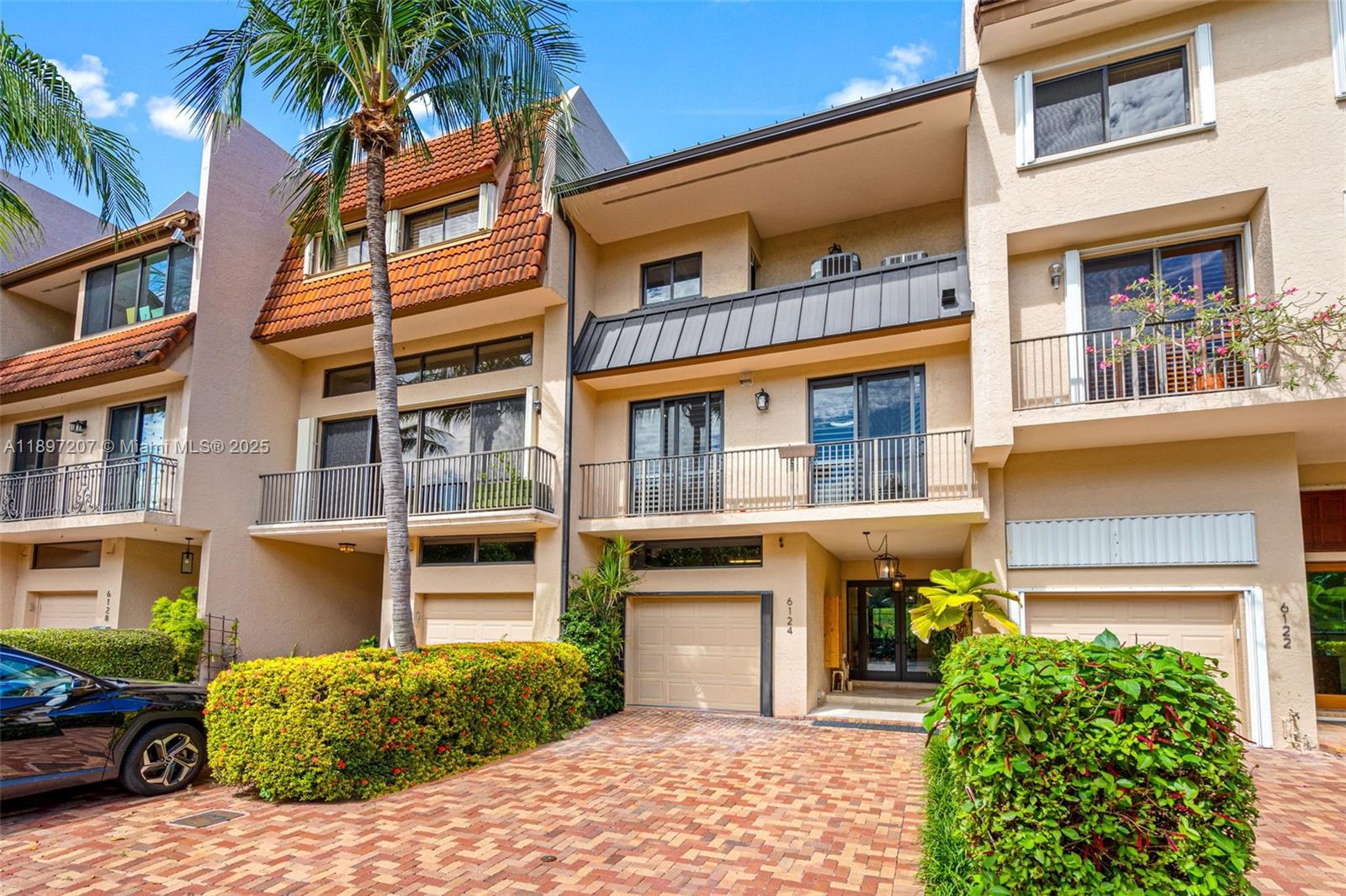 6124 Paradise Point Dr # 6124