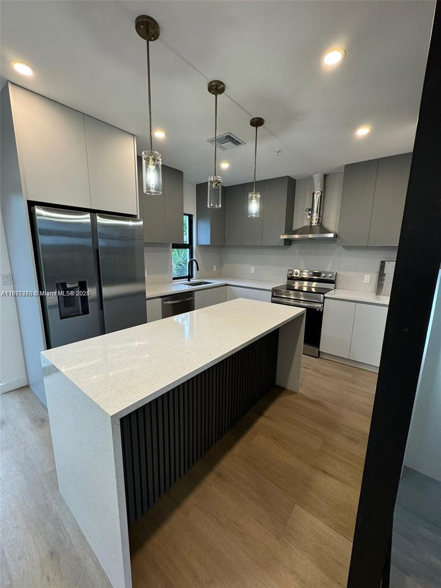 1640 MCKINLEY ST # 101