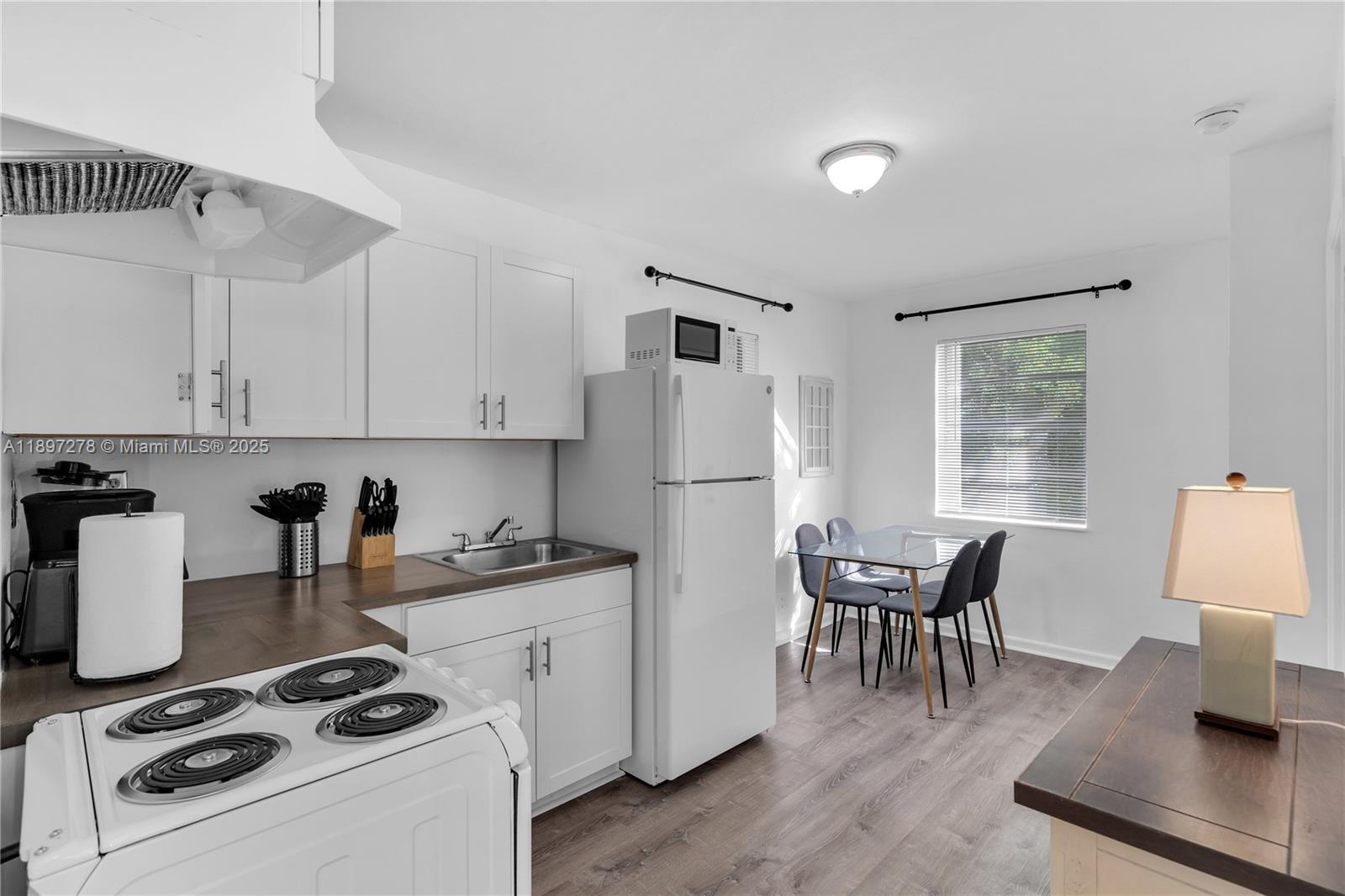 925 SW 15th Ave, Miami Unit: .