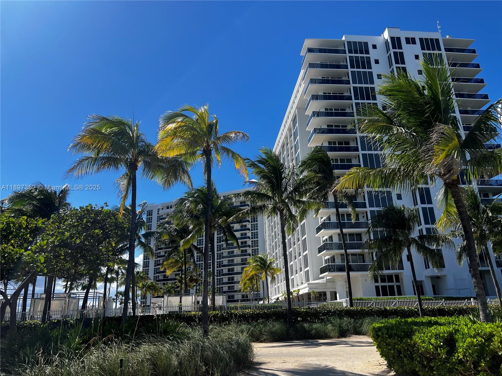 10275 Collins Ave # 214