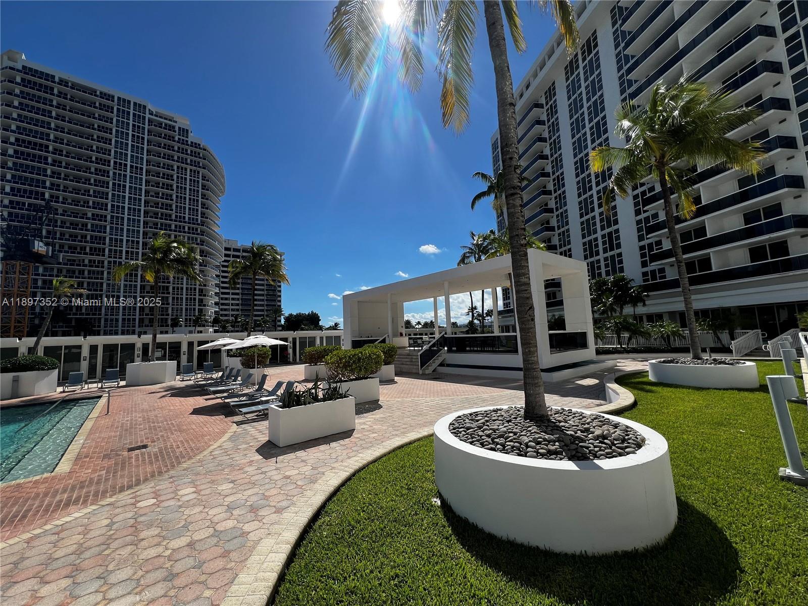 10275 Collins Ave # 214