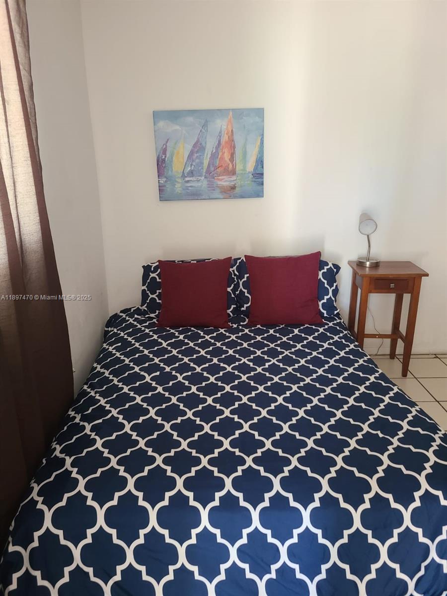 821 Collins Ave # 402, Miami Beach Unit: 402
