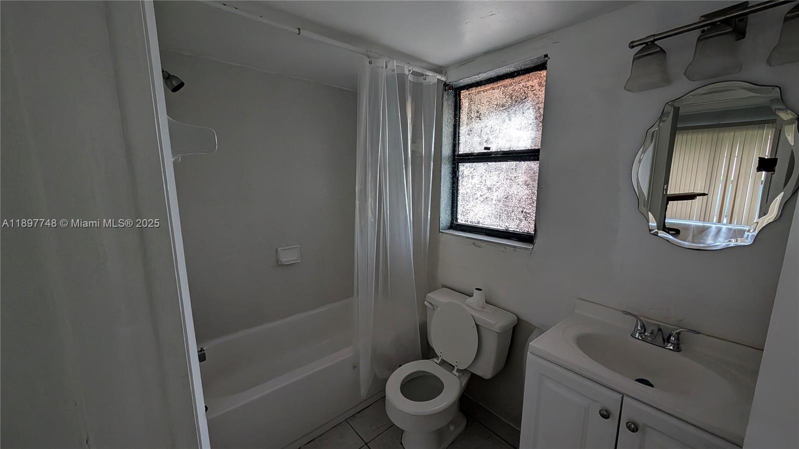 606 N SE 6th ST # D, Cape Coral Unit: D