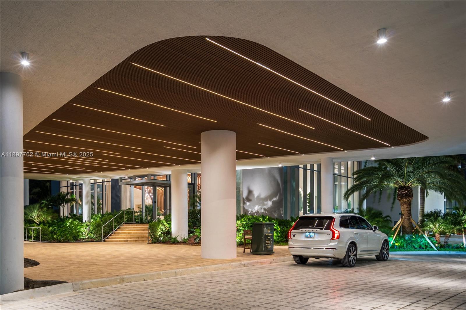 700 NE 24th ST # 5106