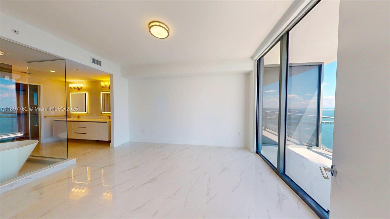 700 NE 24th ST # 5106