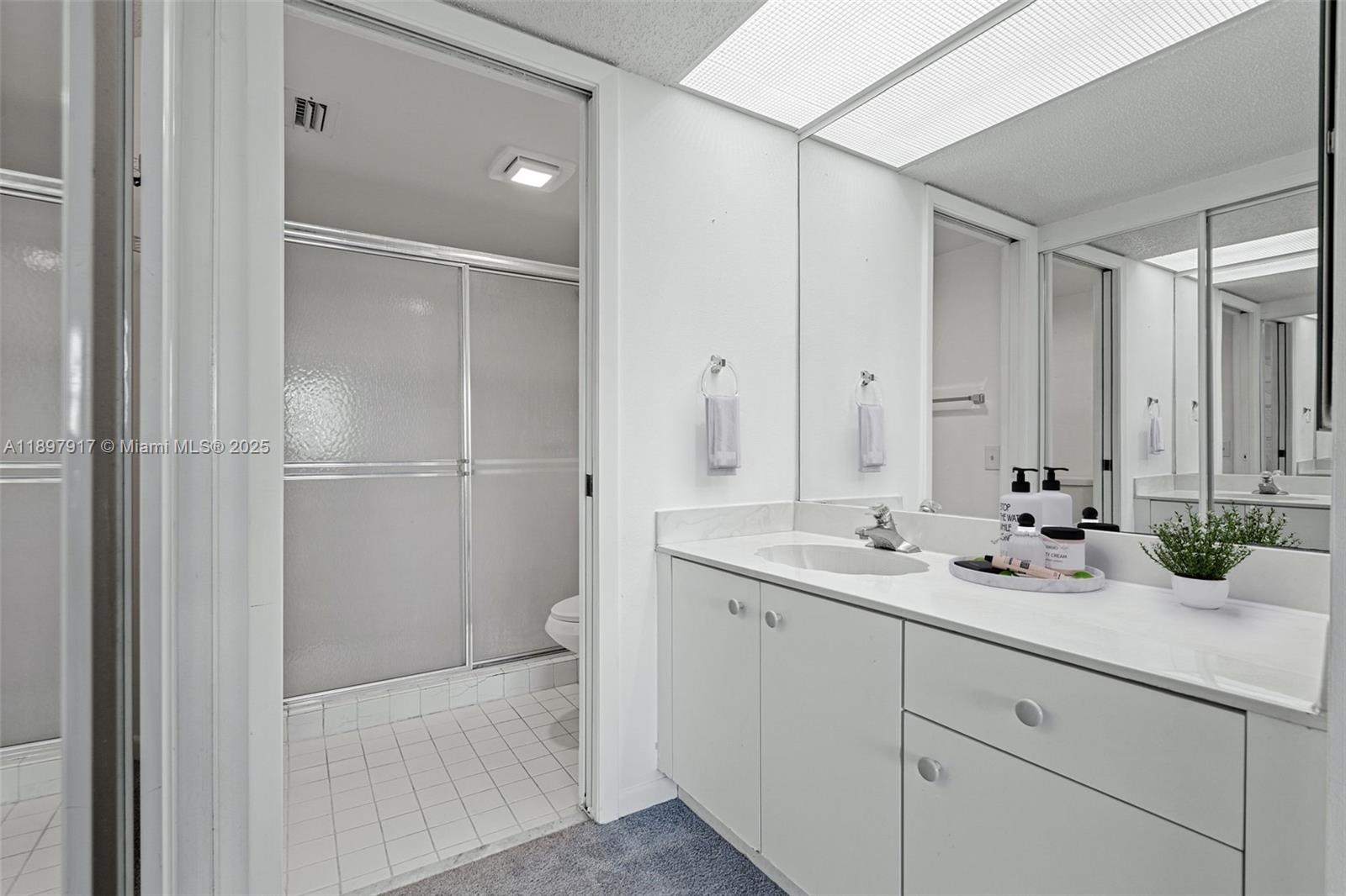 2274 SE 27 Dr # F, Homestead Unit: 205-F