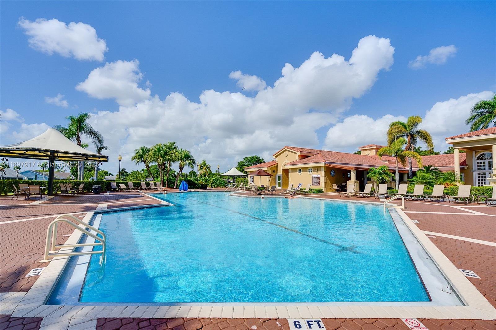 2274 SE 27 Dr # F, Homestead Unit: 205-F