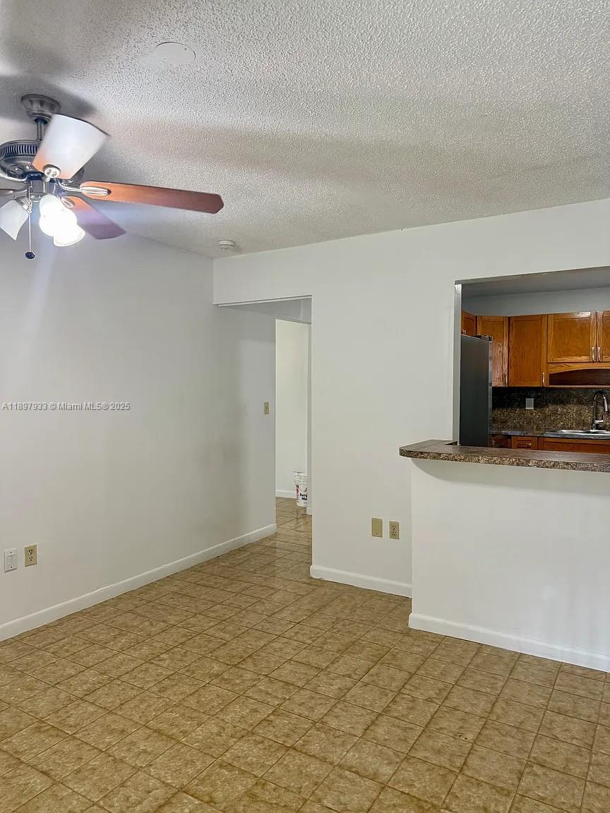 8700 SW 32nd St # 8702