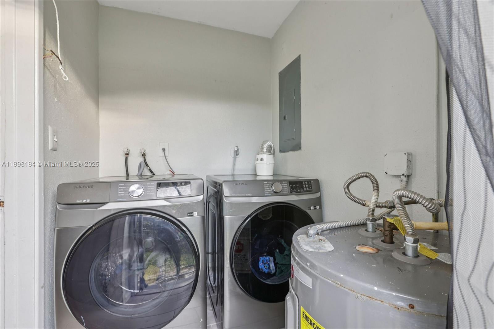 151 NW 20th St, Pompano Beach