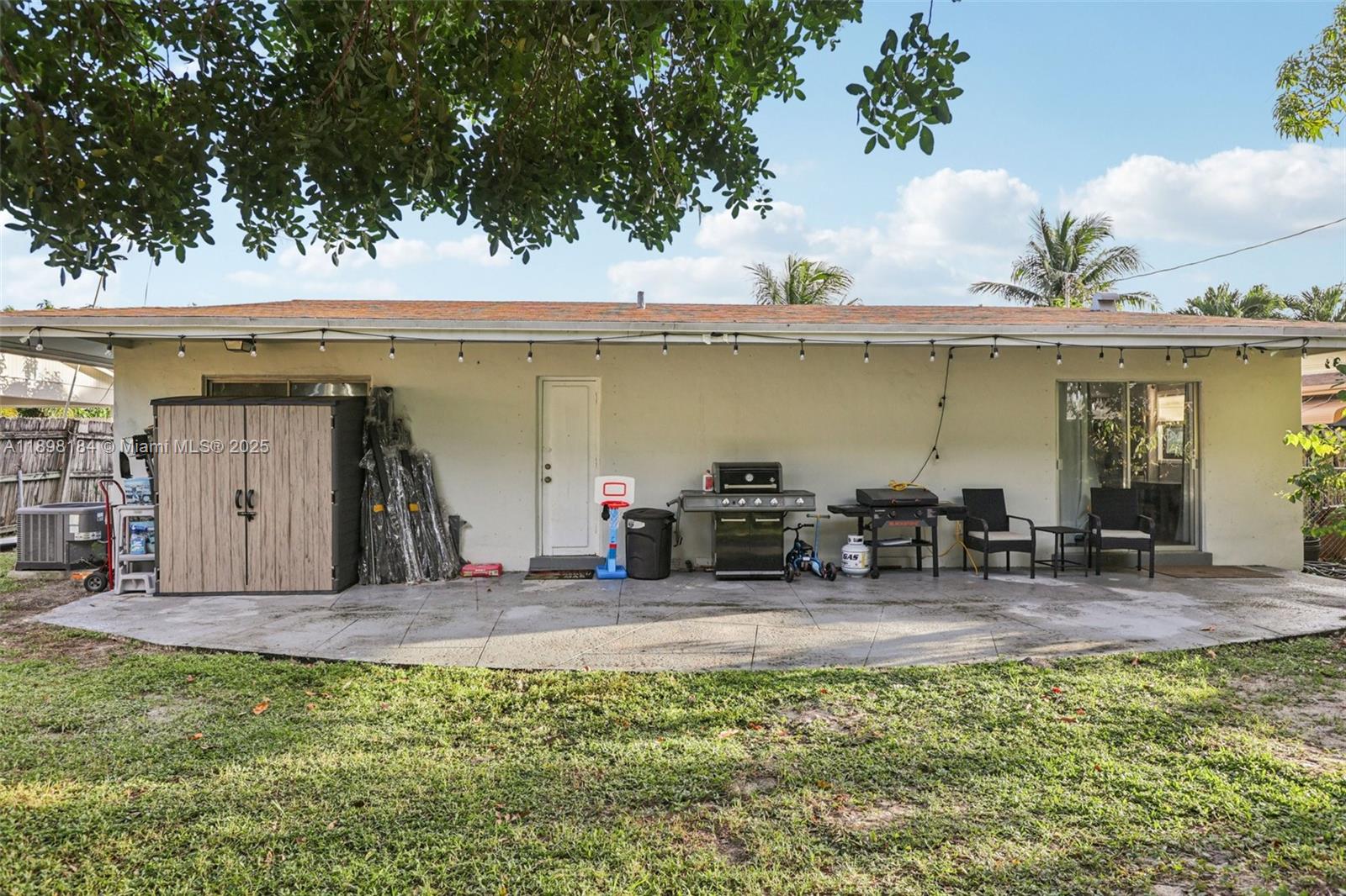 151 NW 20th St, Pompano Beach