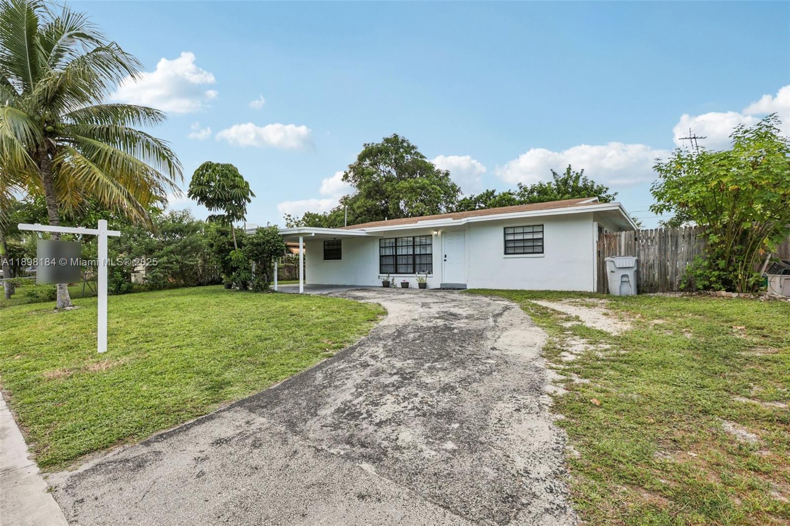 151 NW 20th St, Pompano Beach