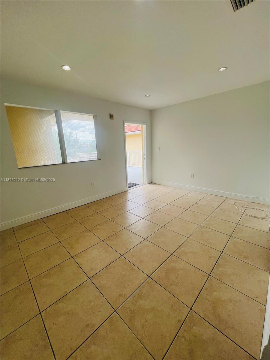 2185 NW 16th Ter # 16