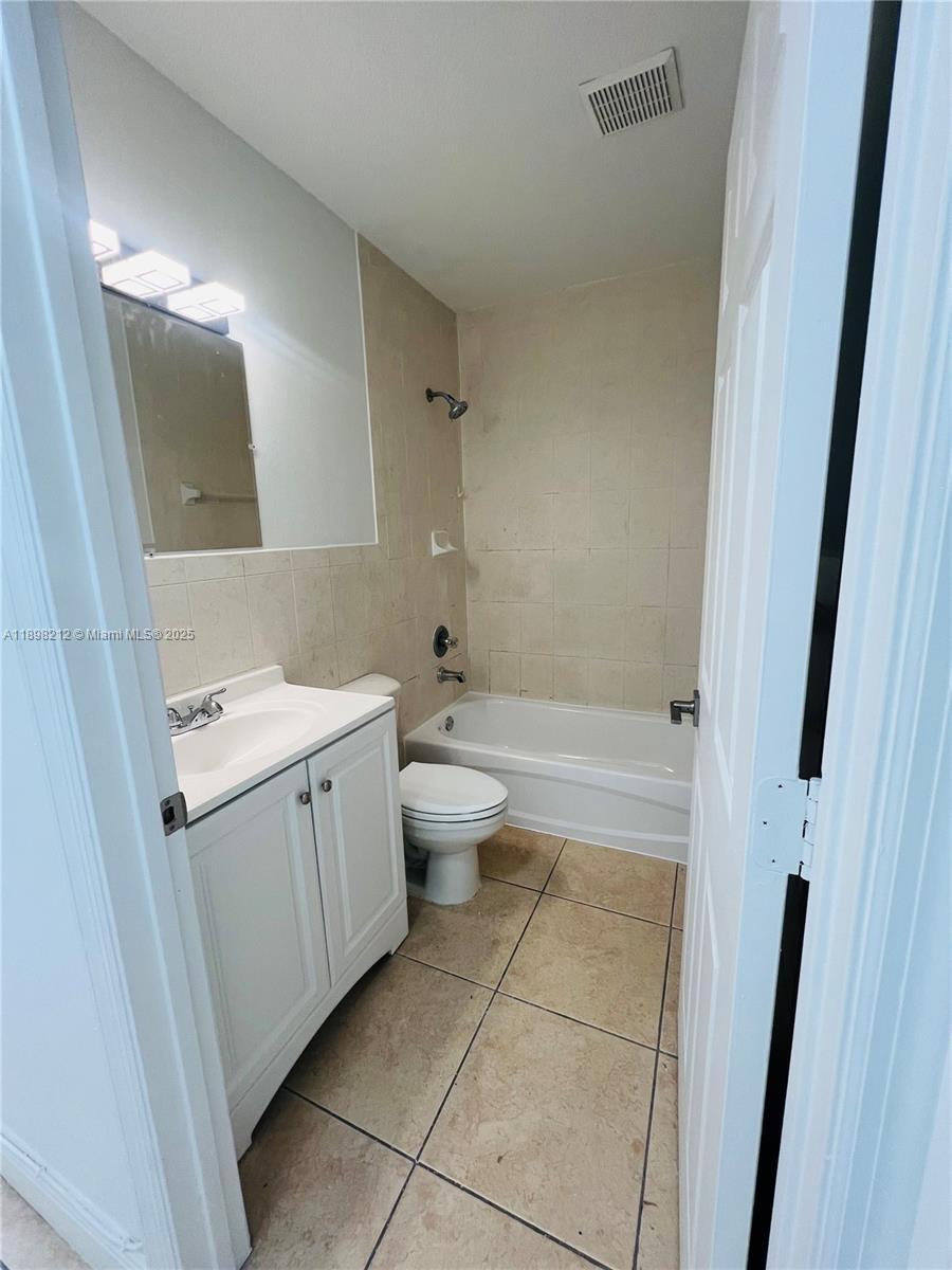 2185 NW 16th Ter # 16