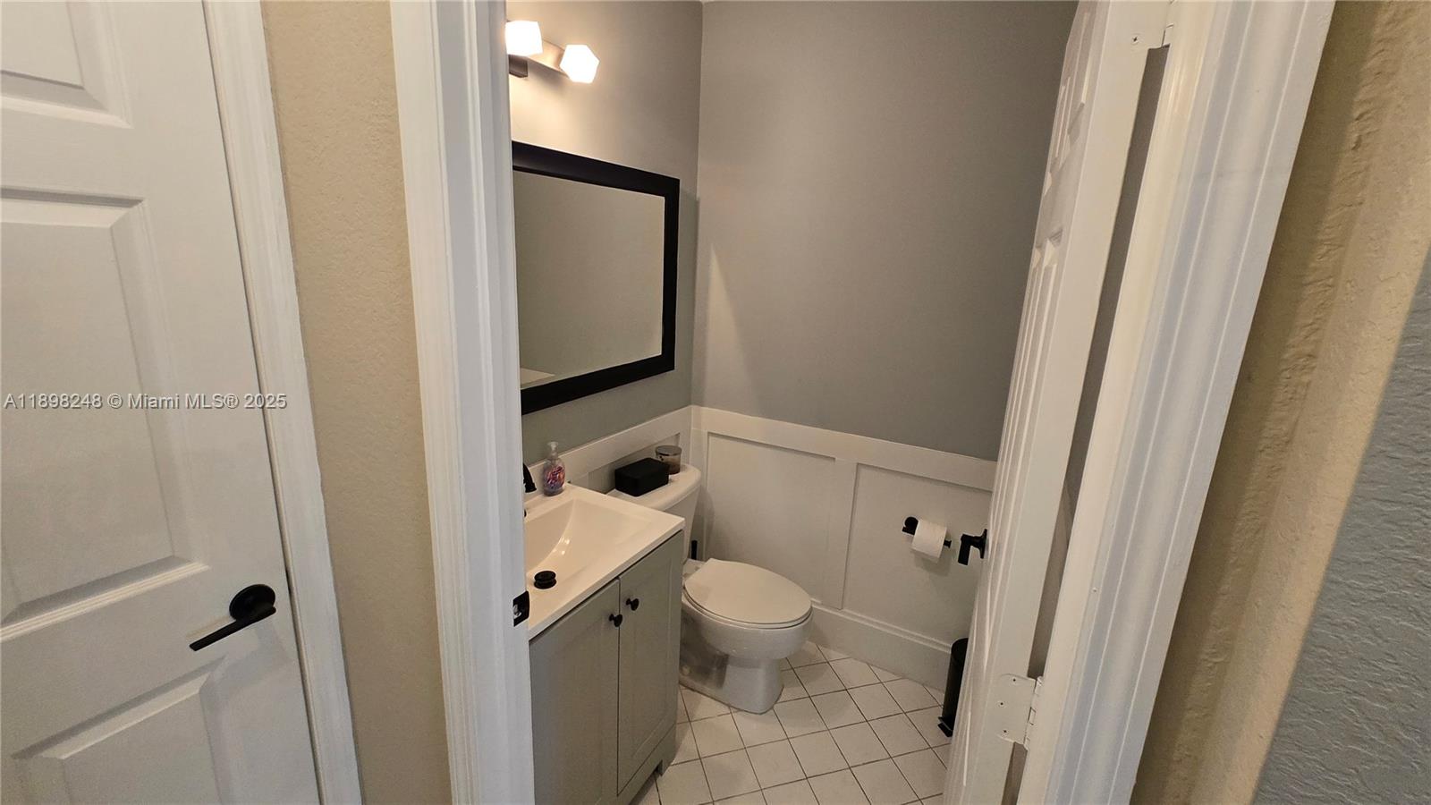 5658 NW 113th Ave Unit: .