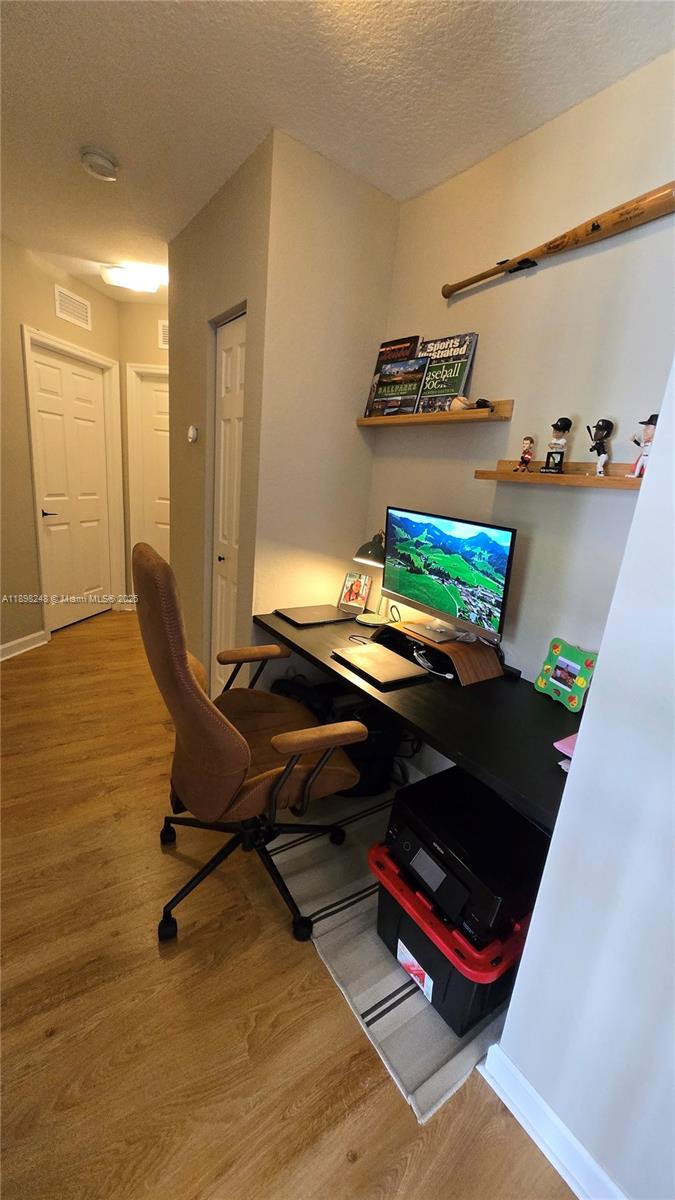 5658 NW 113th Ave Unit: .