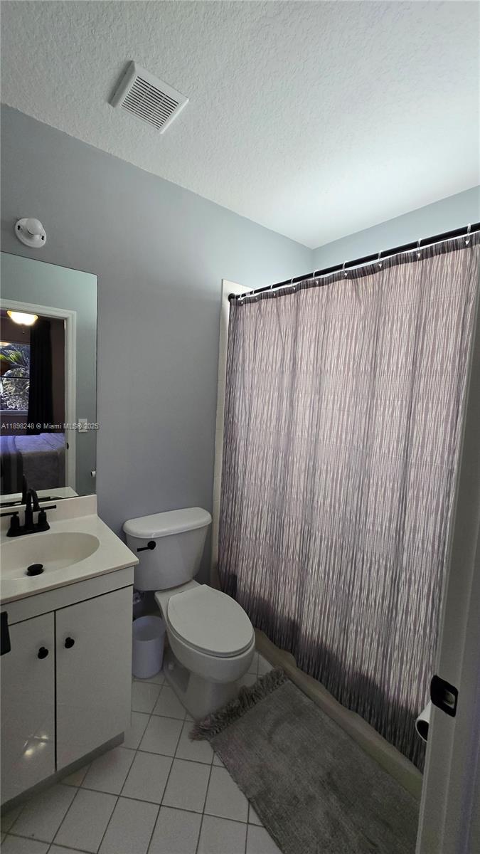 5658 NW 113th Ave Unit: .