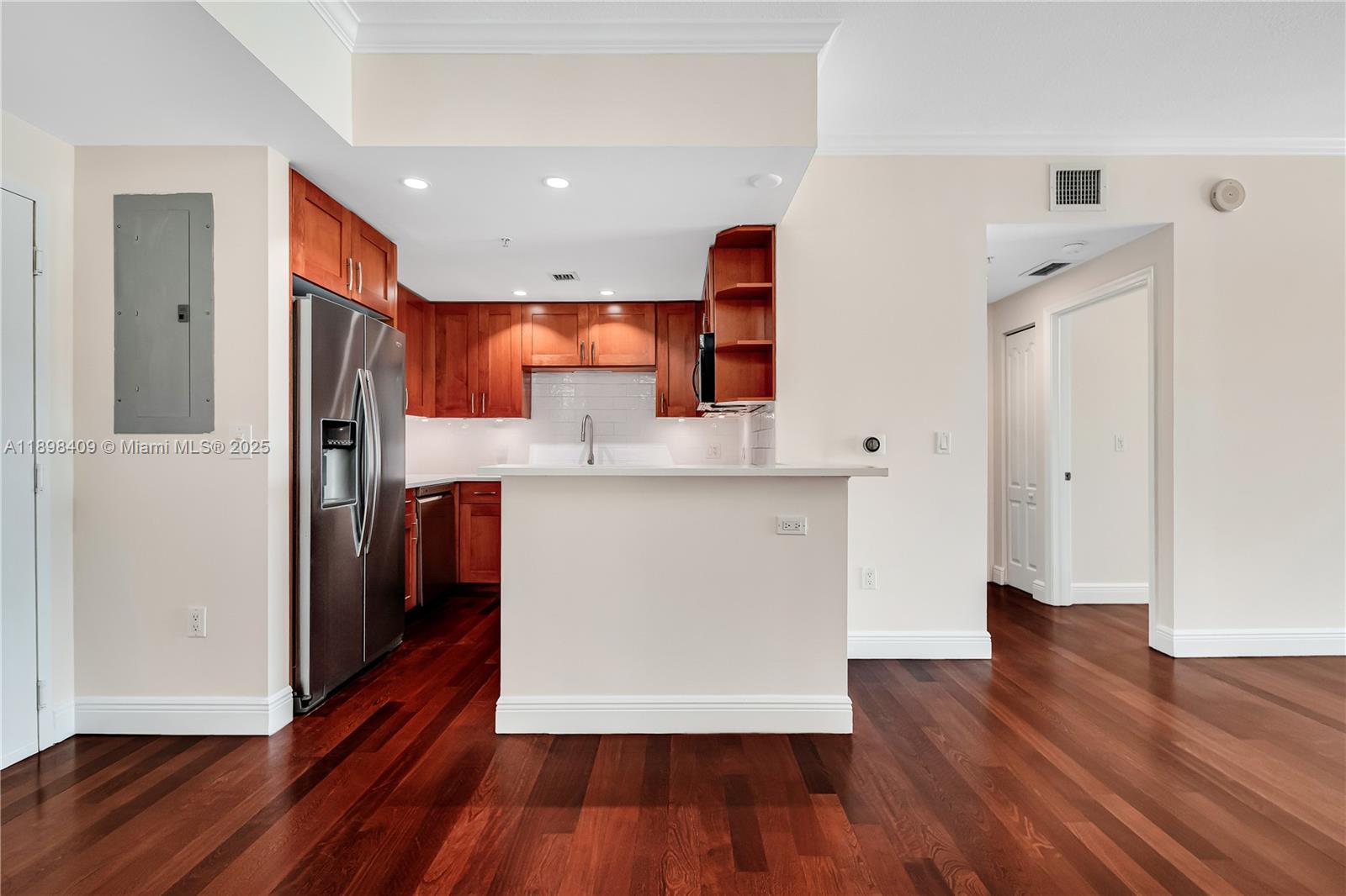 20 Calabria Ave # 302, Coral Gables Unit: 302
