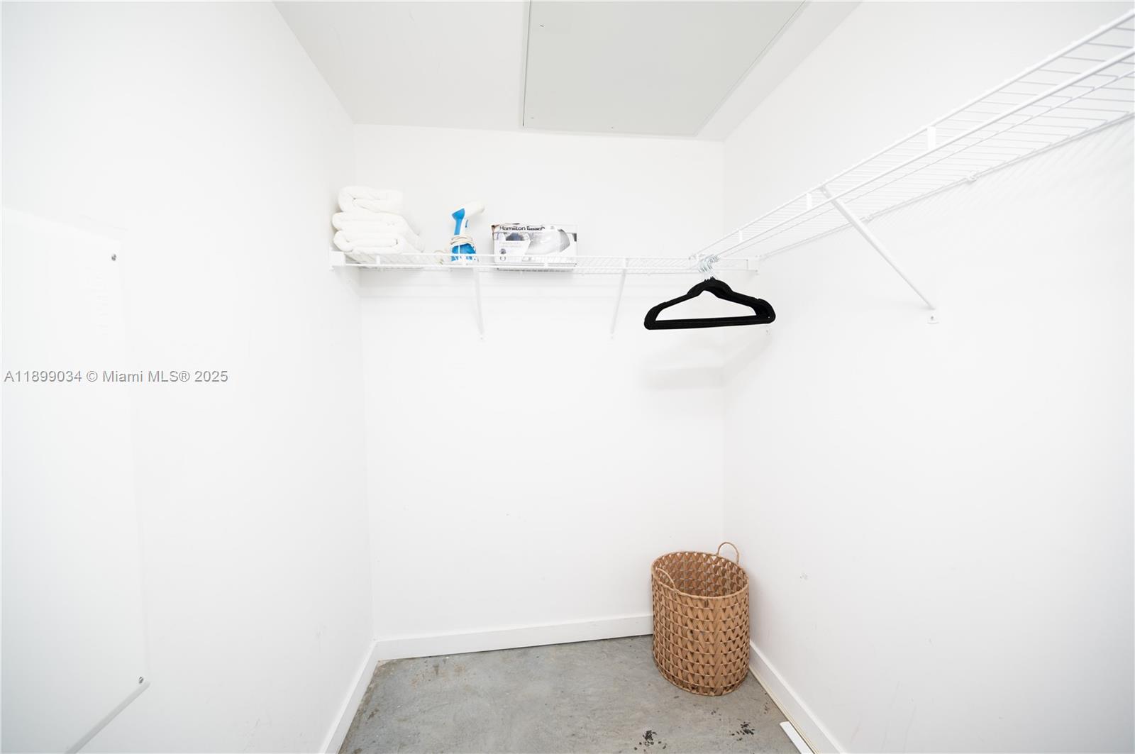 151 SE 1st St # 2303, Miami Unit: 2303