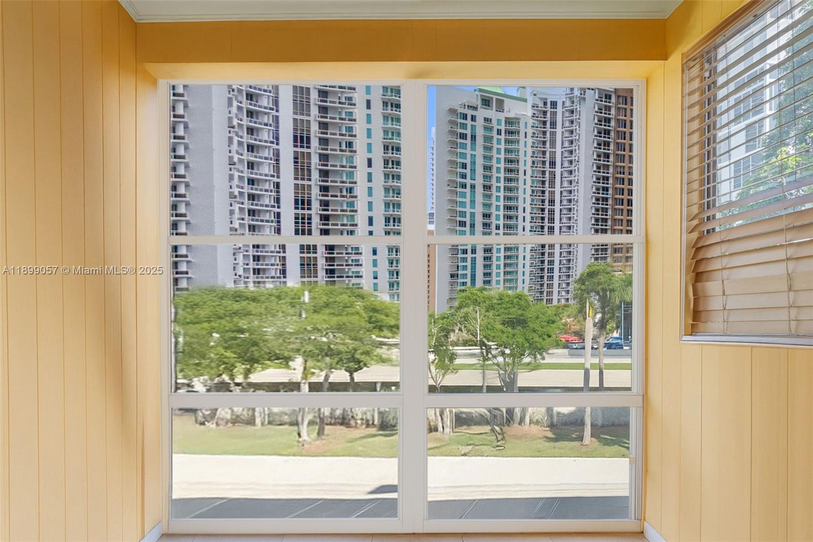 17620 Atlantic Blvd # 316, Sunny Isles Beach Unit: 316