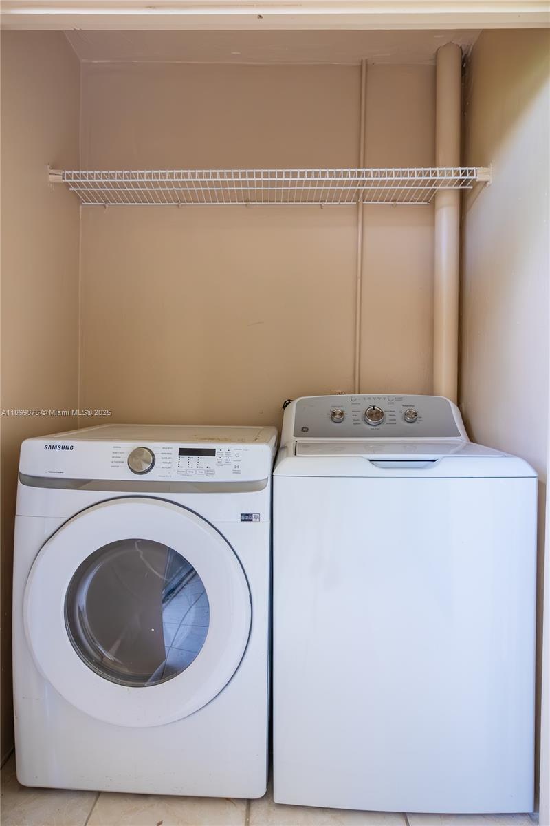 14611 N Kendall Dr # 208L, Miami Unit: 208L