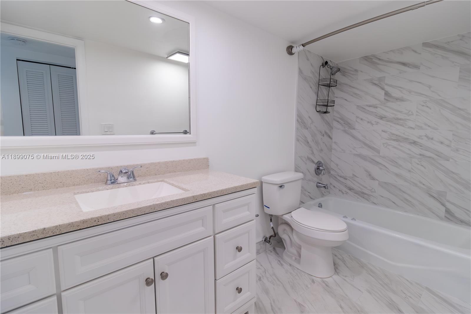 14611 N Kendall Dr # 208L, Miami Unit: 208L