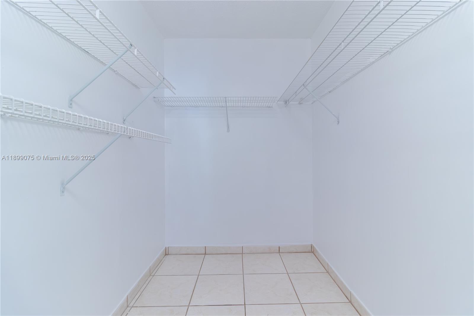 14611 N Kendall Dr # 208L, Miami Unit: 208L