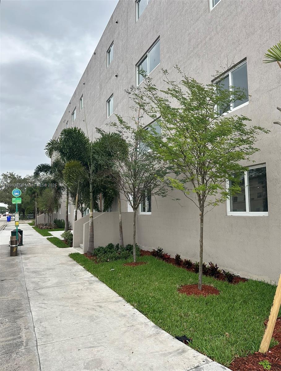 2311 NW 22nd Ave # 401