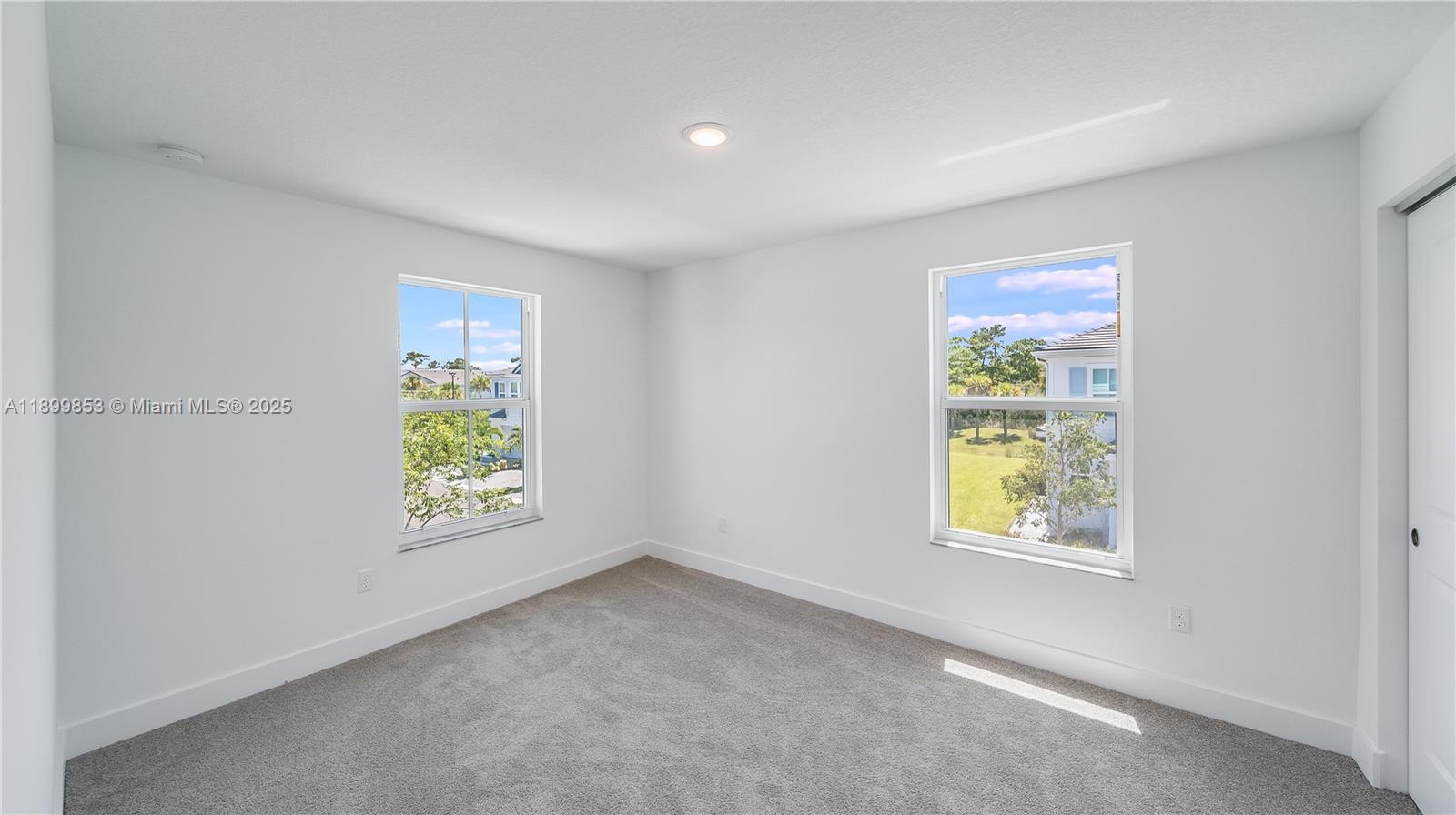 241 N Preserve Trl N