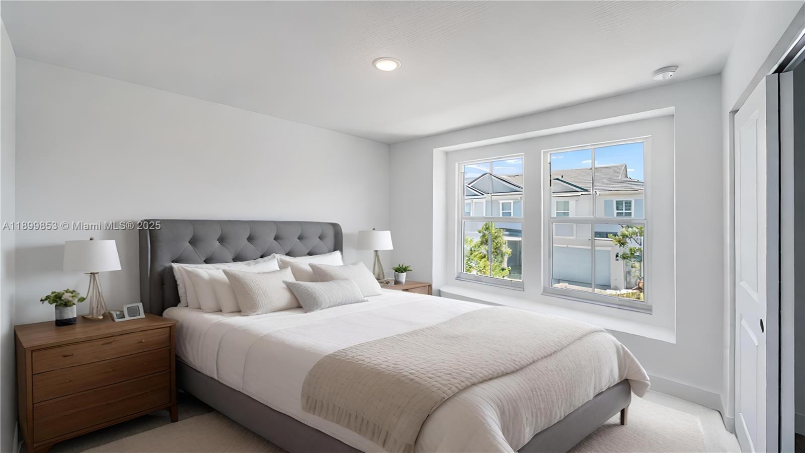 241 N Preserve Trl N