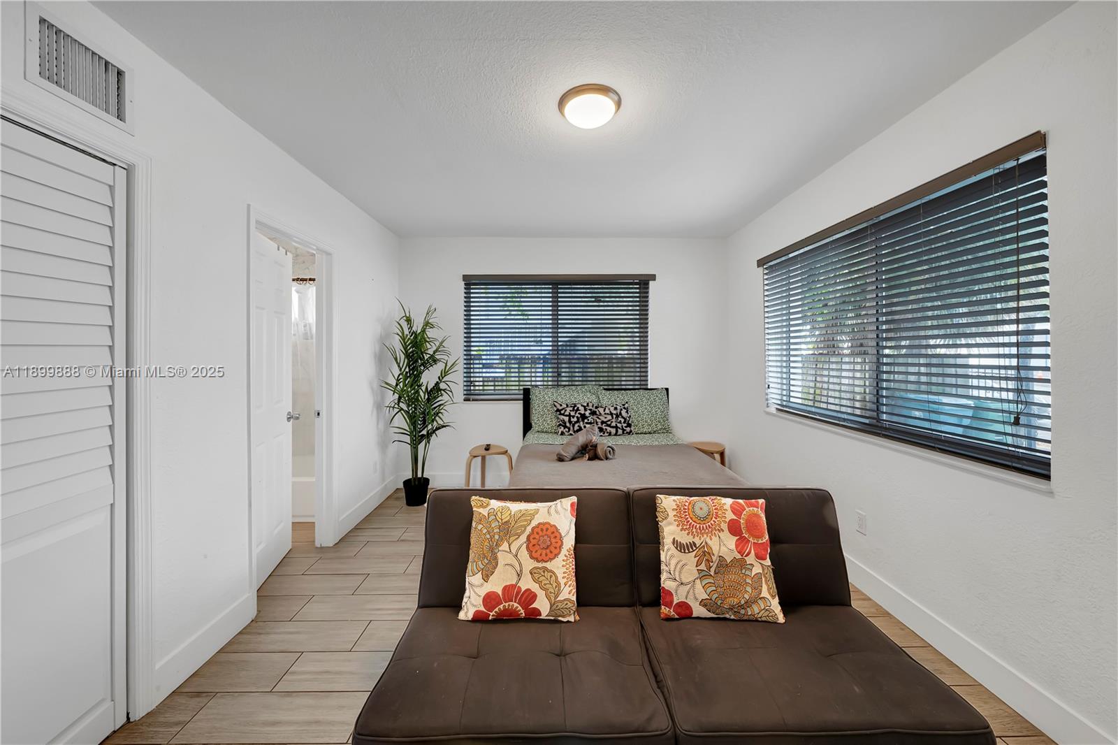 3181 NW 5th Ave, Miami