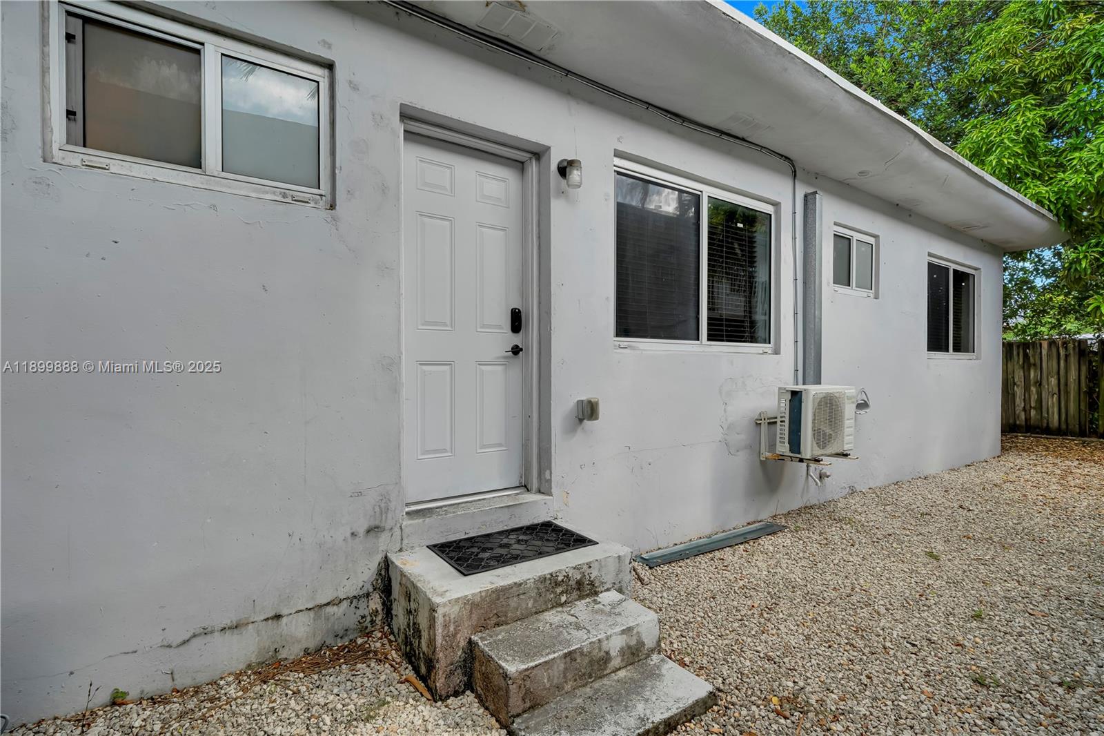 3181 NW 5th Ave, Miami