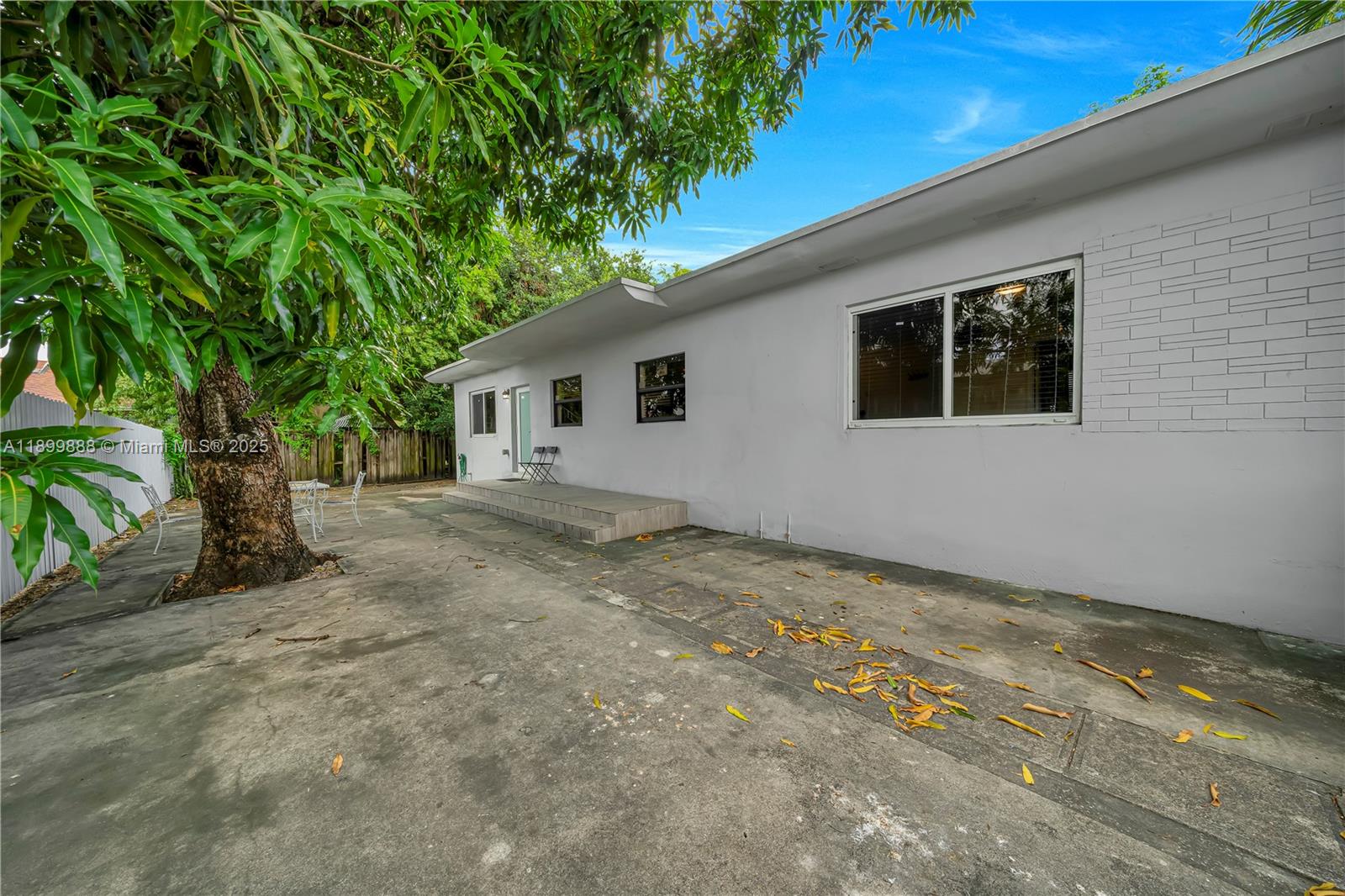 3181 NW 5th Ave, Miami