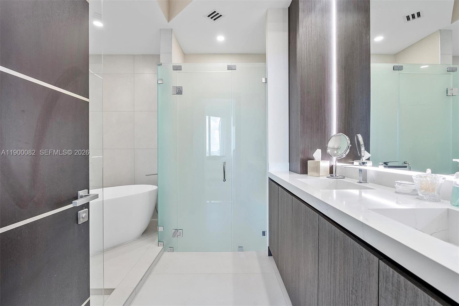 900 Brickell Key Blvd # 3103, Miami Unit: 3103