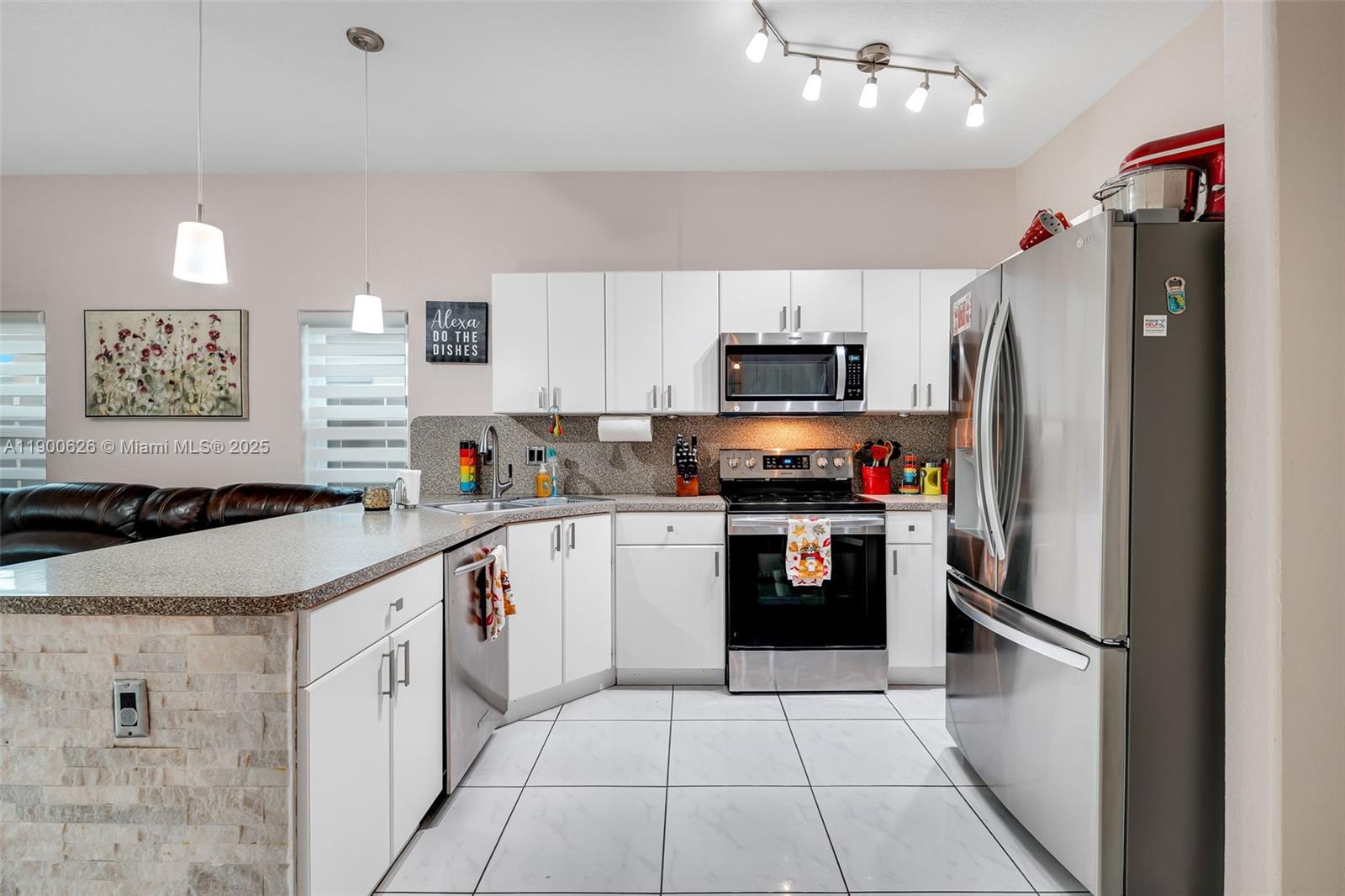 18043 SW 144th Pl, Miami