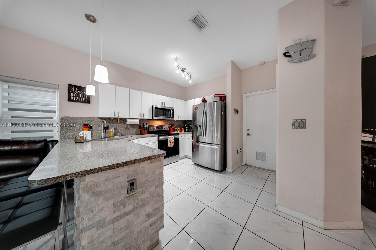 18043 SW 144th Pl, Miami