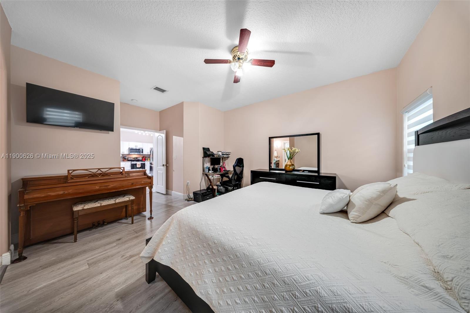 18043 SW 144th Pl, Miami