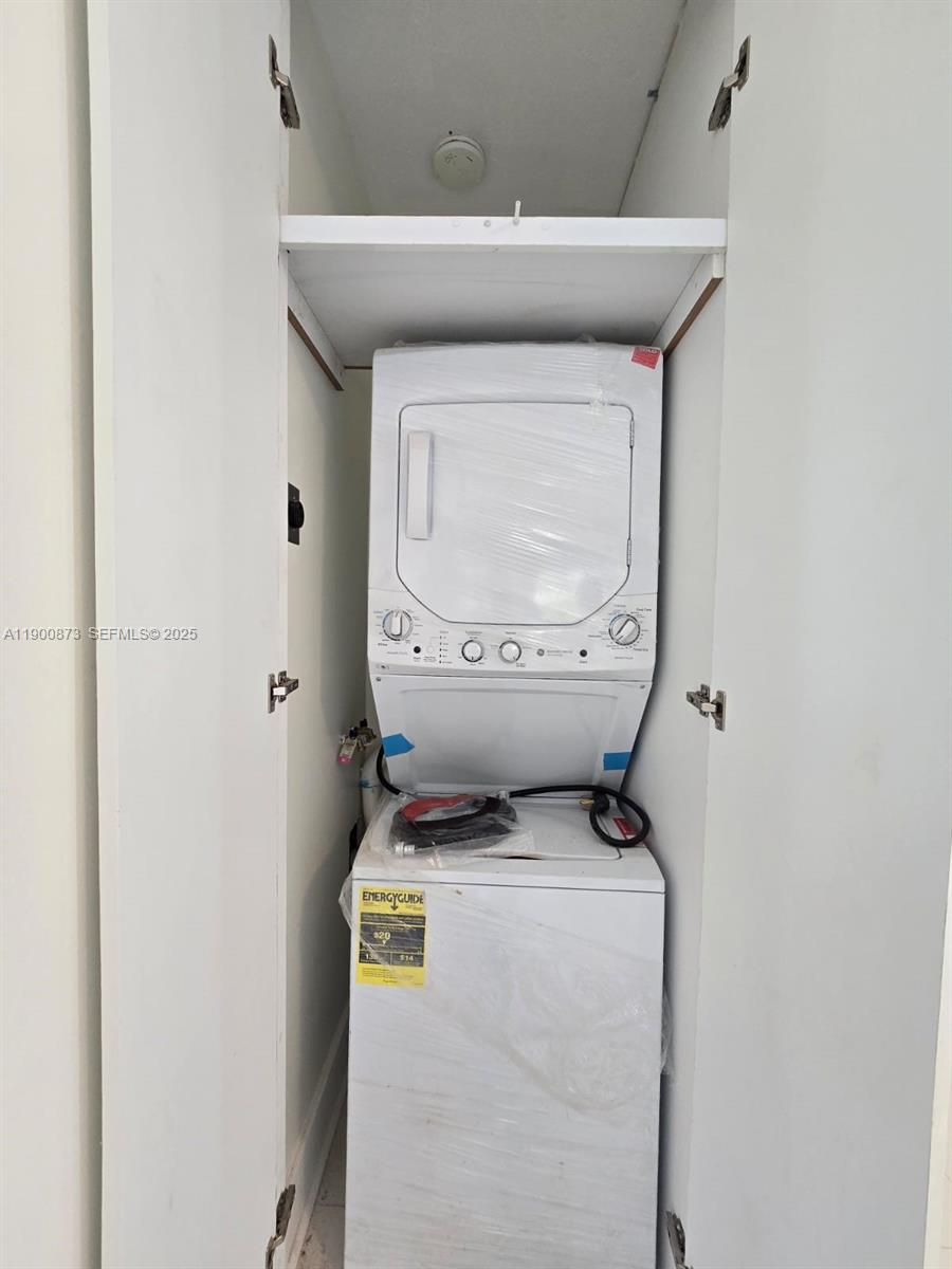 1945 NE 171st St # 3